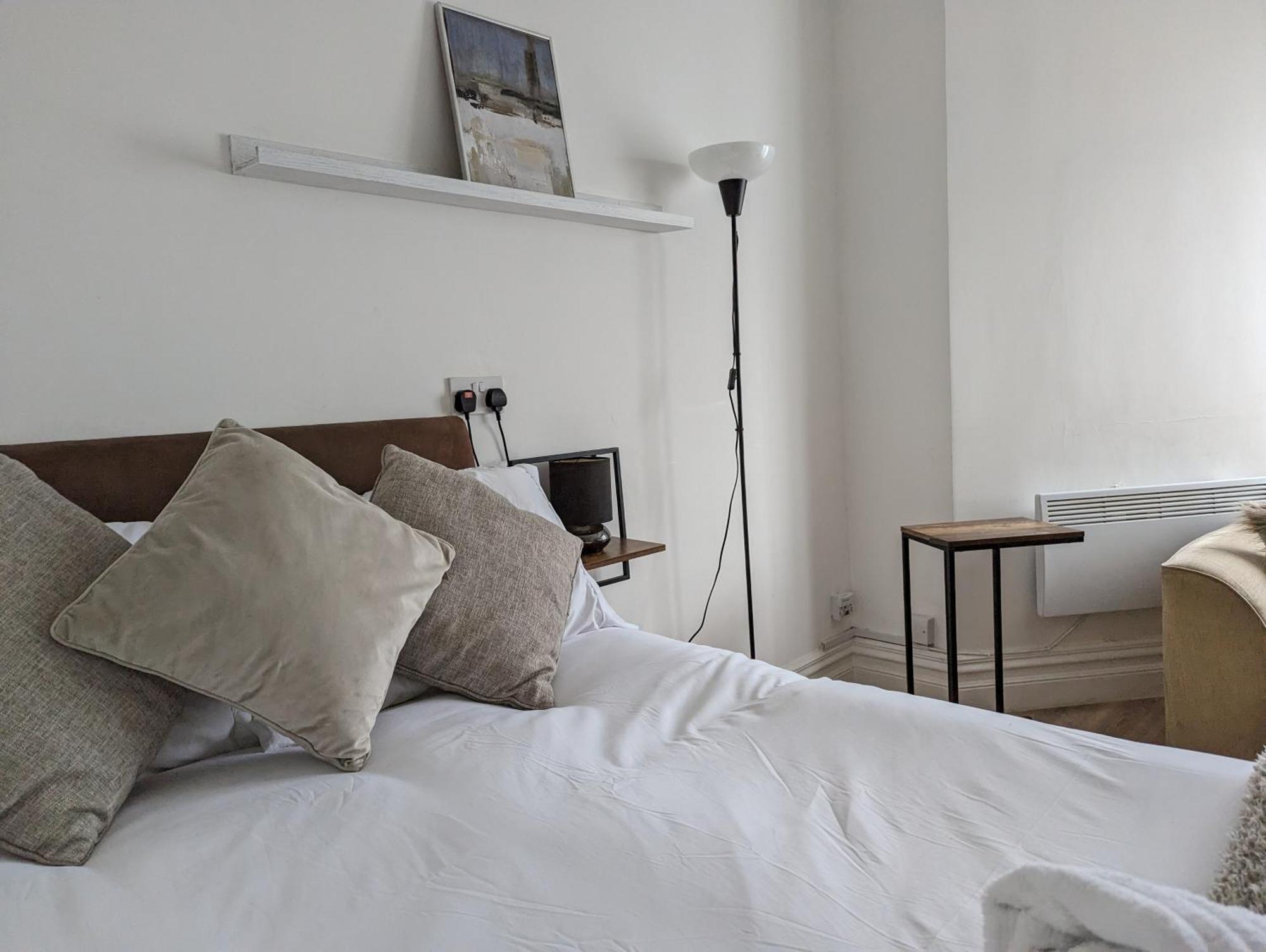 Serene 1 Bedroom Flat In Roath Cardiff Exterior foto