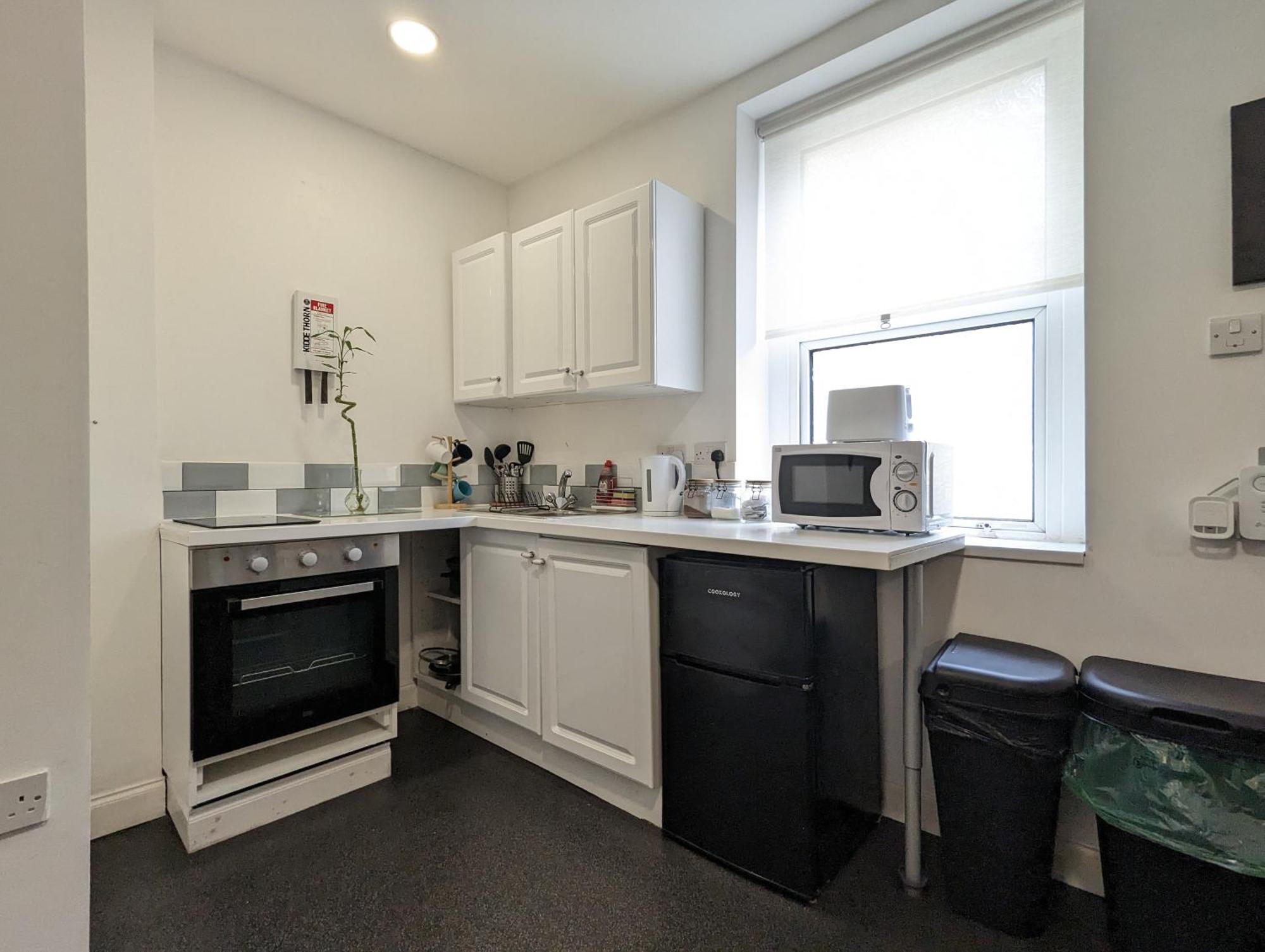 Serene 1 Bedroom Flat In Roath Cardiff Exterior foto